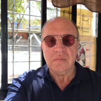 קרסילשציקוב קונסטנטין - שומר בית הספר******אורט ערד זו הפקת תיאטרון גדולה, בה השחקנים עוברים דרמות, קומדיות, והרפתקאות במטרה להכין אותם להצגה החשובה מהכל שנקראית ״החיים״